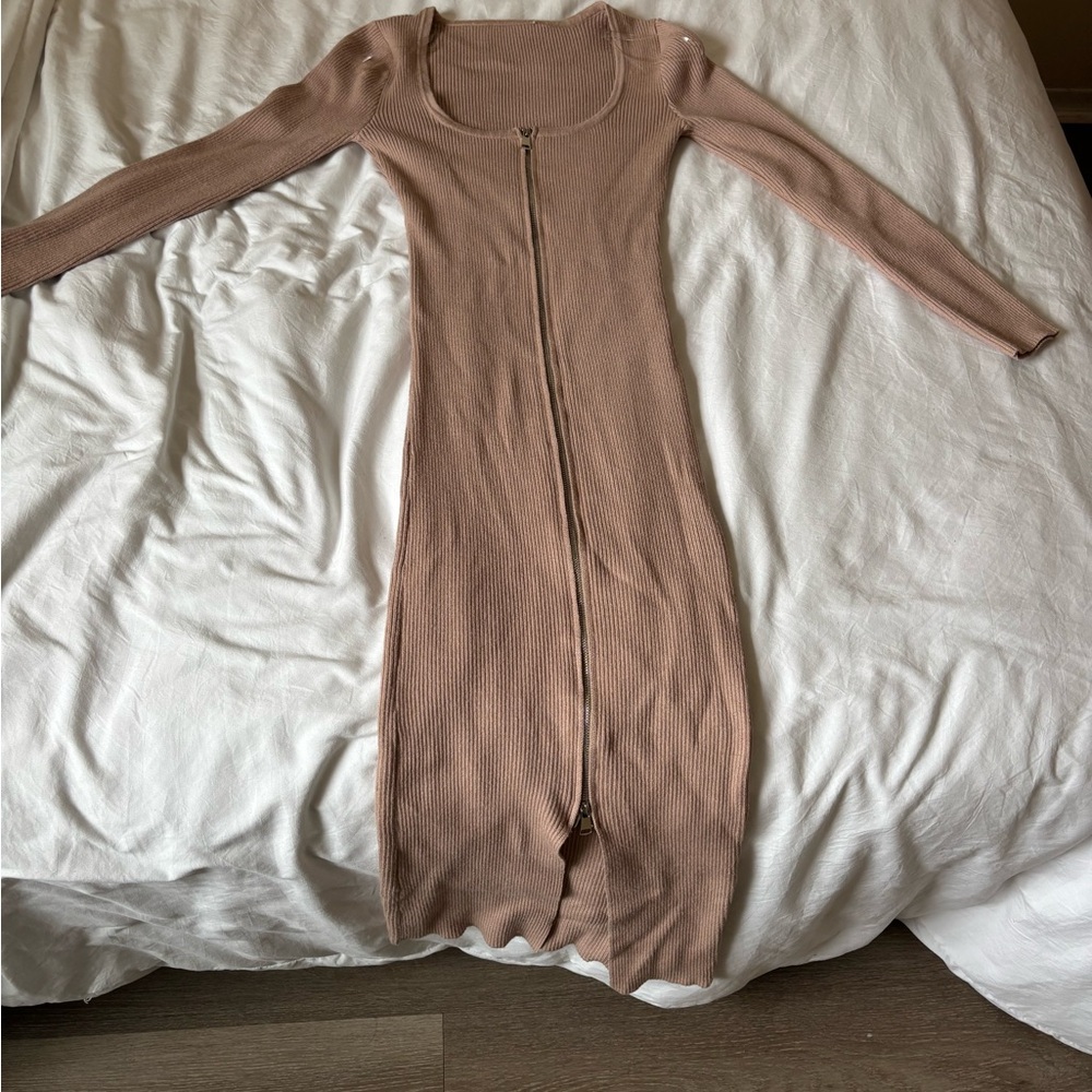 Long Sleeve Zippered Dress in Tan - Picture 2 of 3
